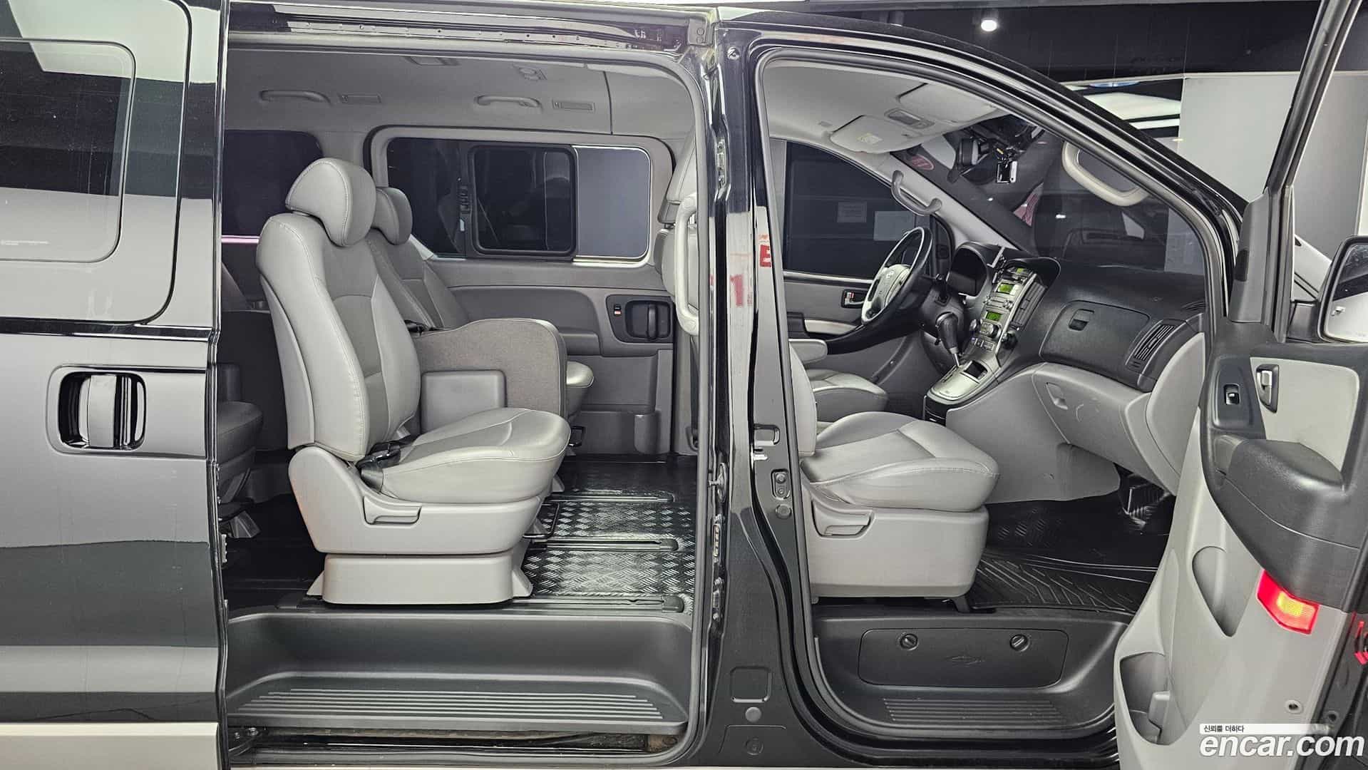 Starex Hyundai 2015.7-OPTION-016