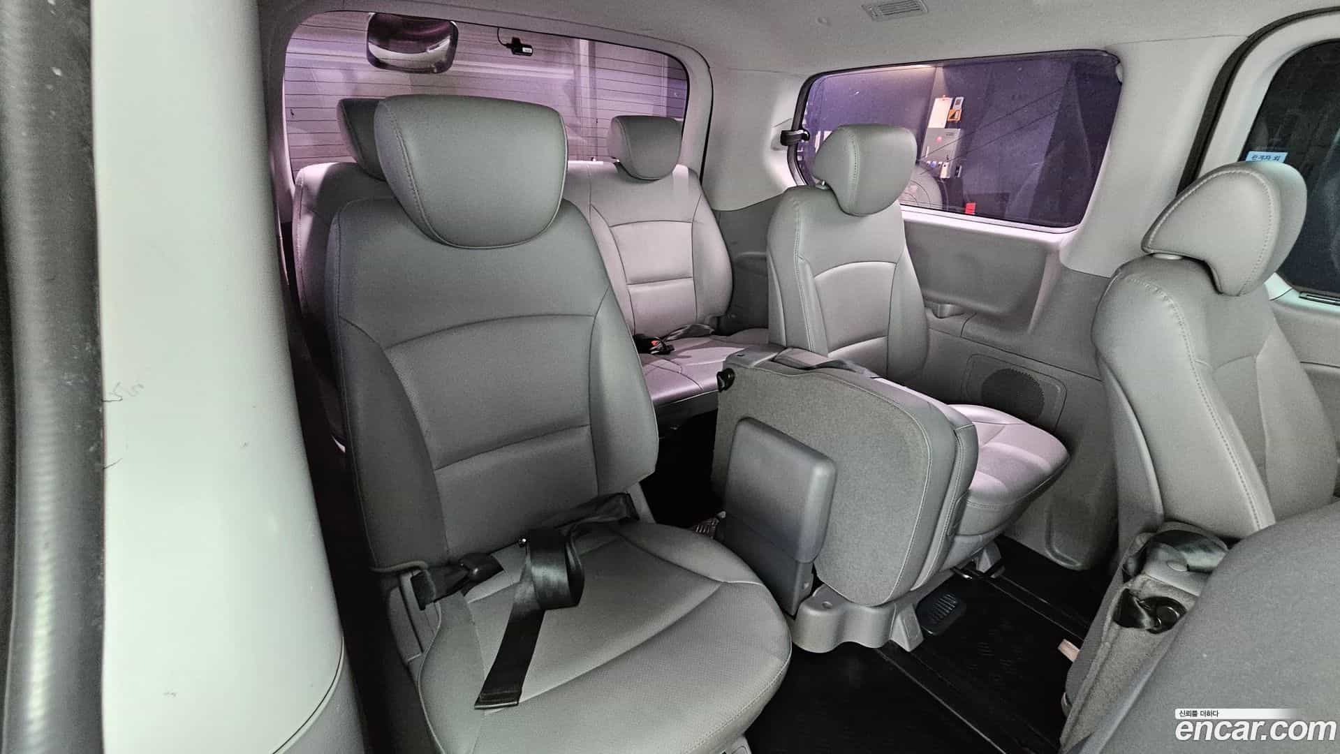 Starex Hyundai 2015.7-OPTION-017