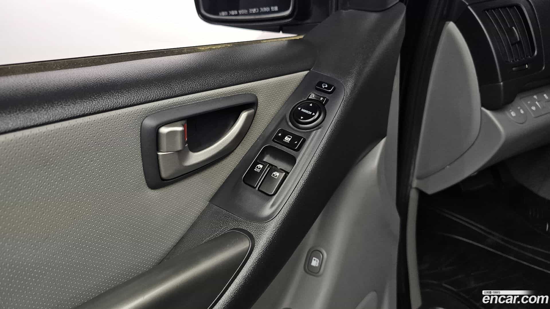 Starex Hyundai 2015.7-OPTION-018