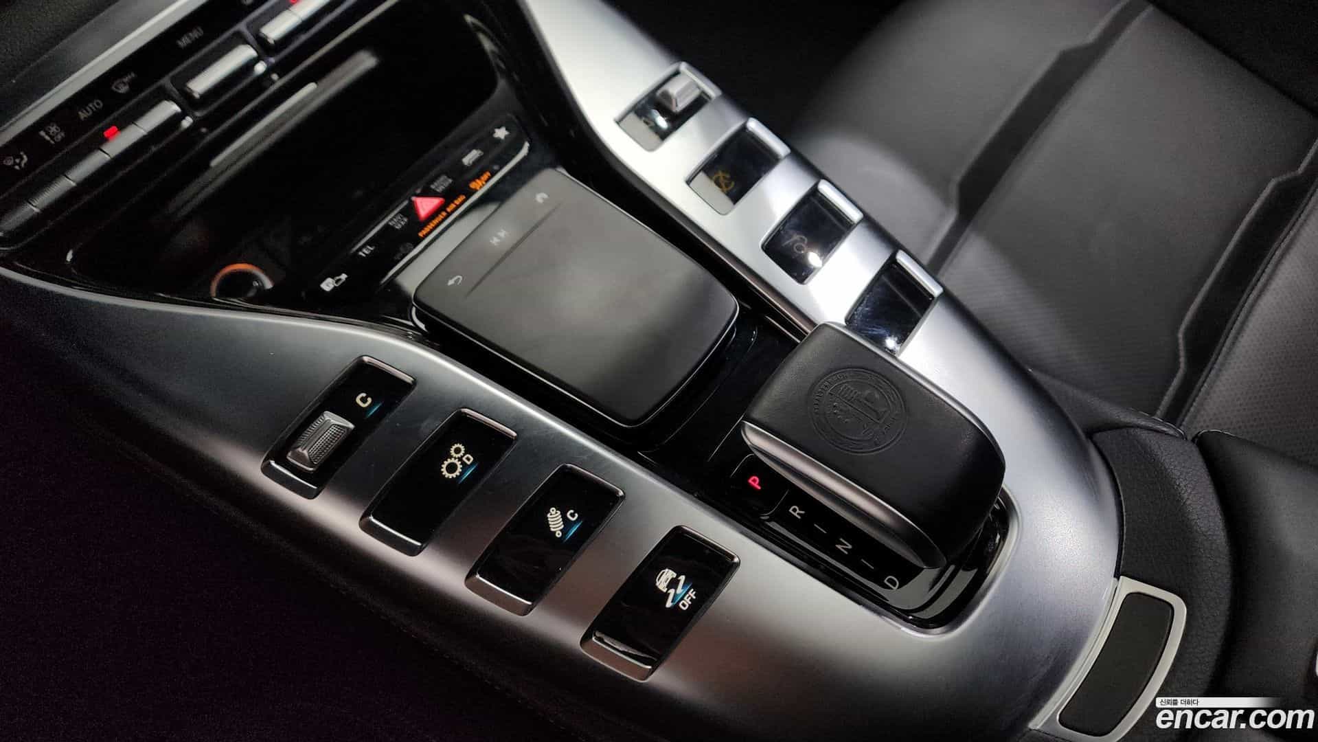 AMG GT Mercedes-Benz 2021.11-INNER-009