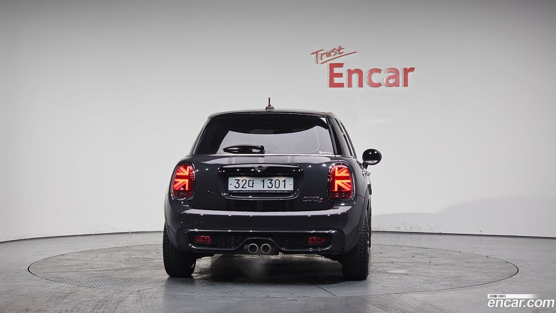 Main__Slider__Photo:Cooper Mini 2019.6-3