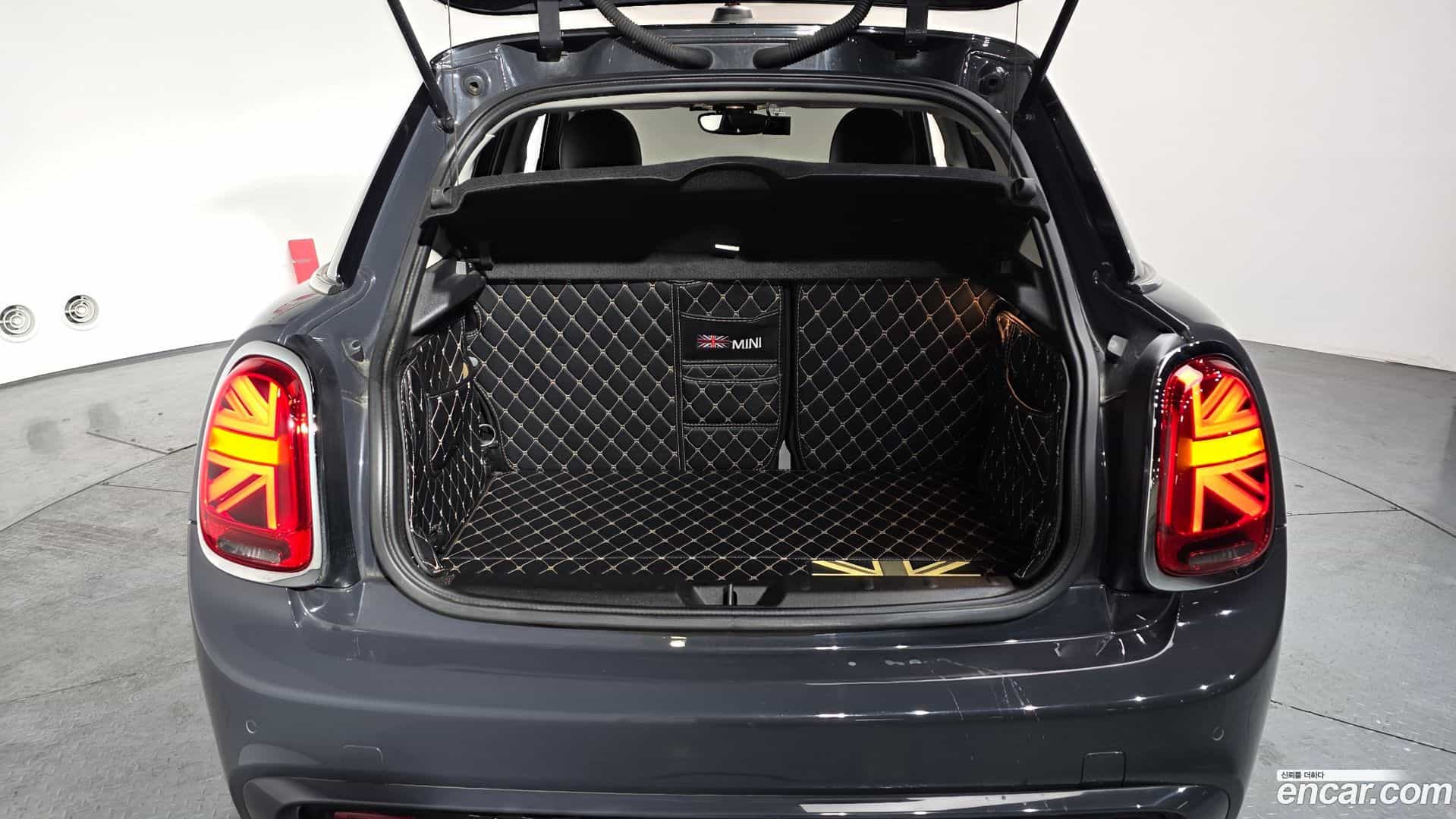 Cooper Mini 2019.6-OPTION-024