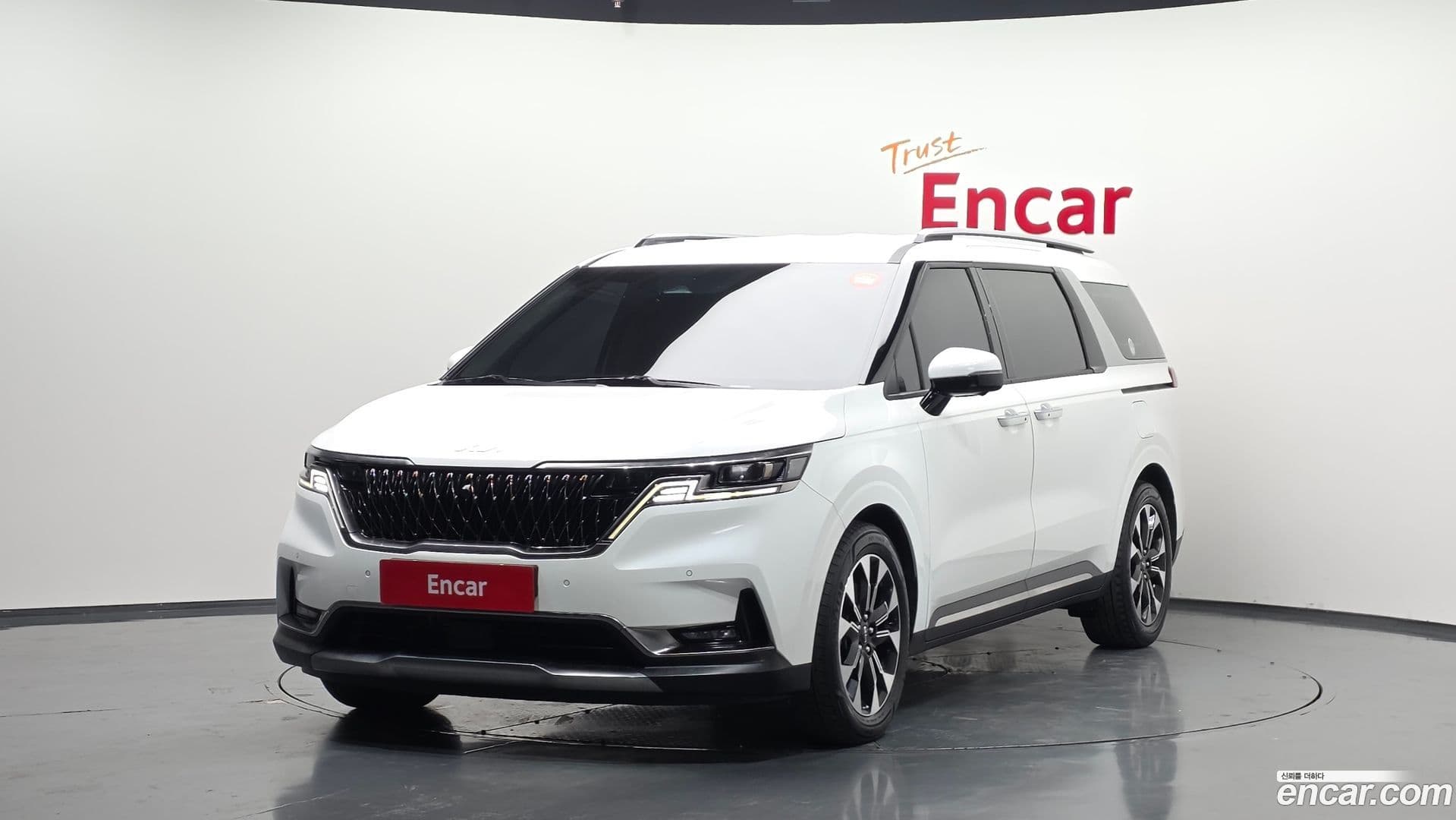 Main__Slider__Photo:Canival Kia 2021.11-0