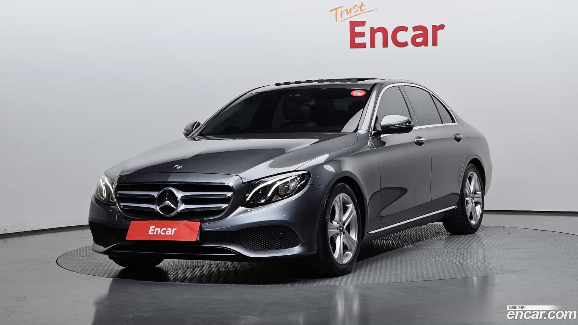E-Class Mercedes-Benz 2018.2-OUTER-001