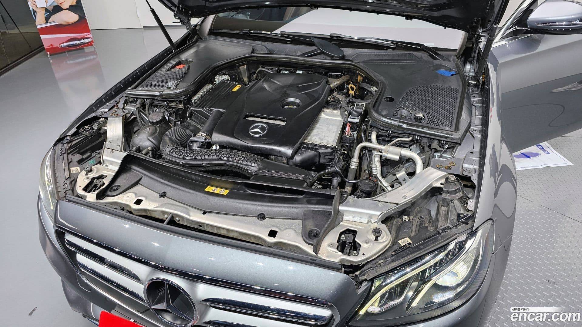 Main__Slider__Photo:E-Class Mercedes-Benz 2018.2-5