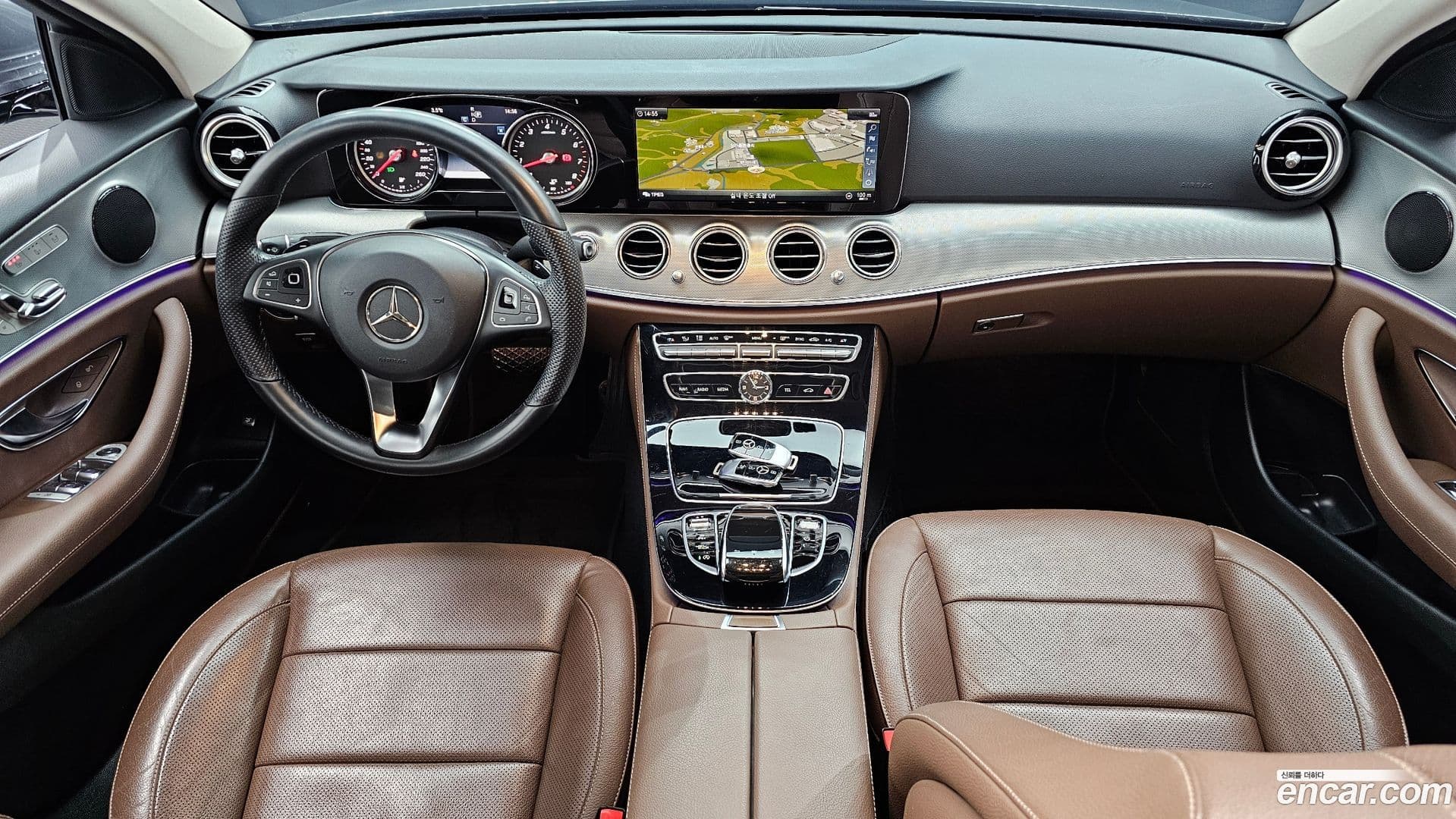 Main__Slider__Photo:E-Class Mercedes-Benz 2018.2-6