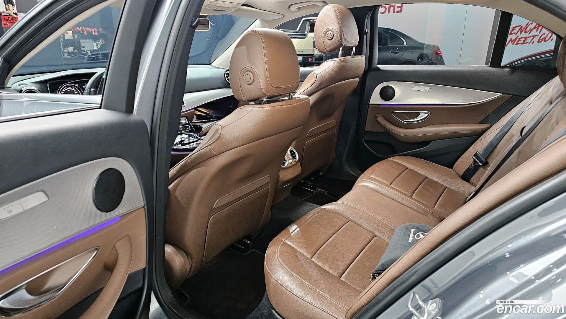 Main__Slider__Photo:E-Class Mercedes-Benz 2018.2-11