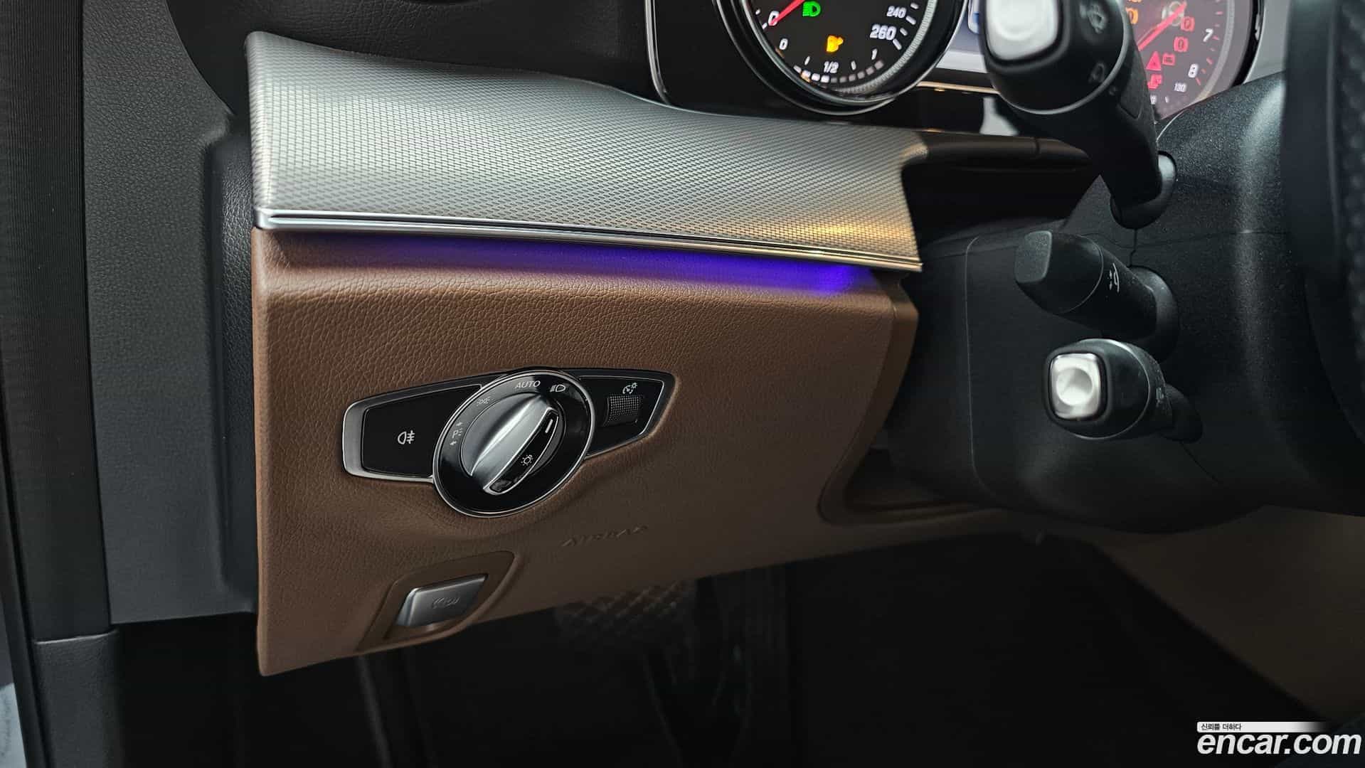 E-Class Mercedes-Benz 2018.2-OPTION-020