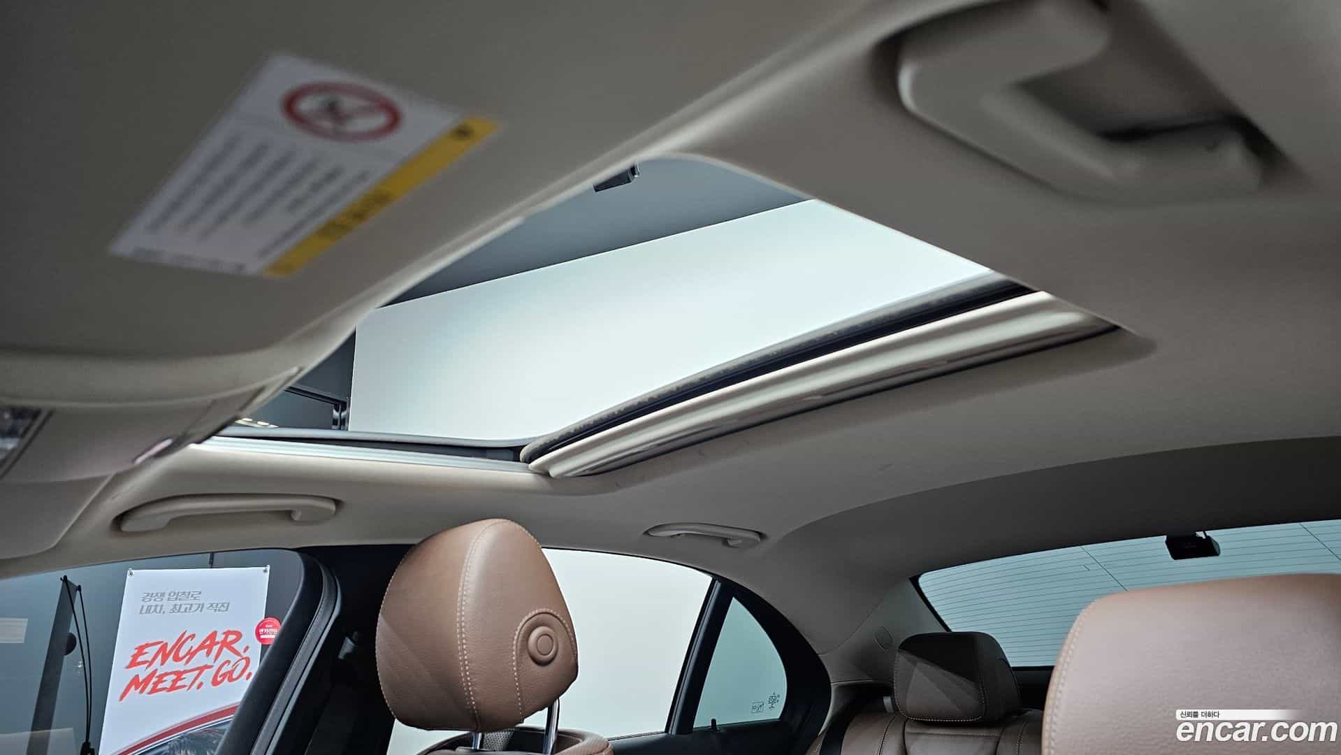 E-Class Mercedes-Benz 2018.2-OPTION-024