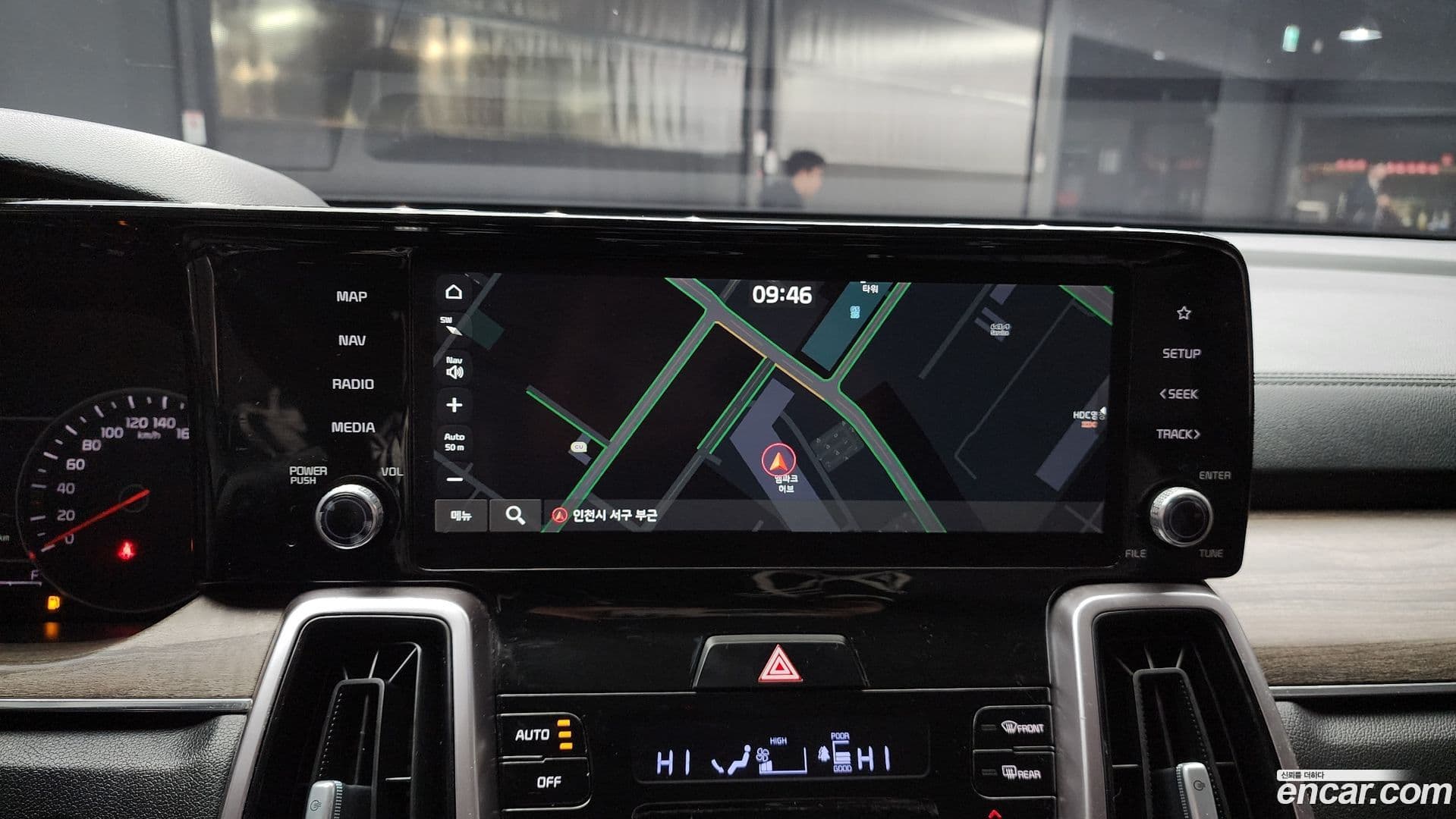 Main__Slider__Photo:Sorento Kia 2021.10-13