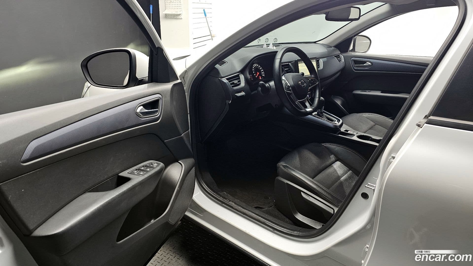 Main__Slider__Photo:XM3 Renault-KoreaSamsung 2021.10-9