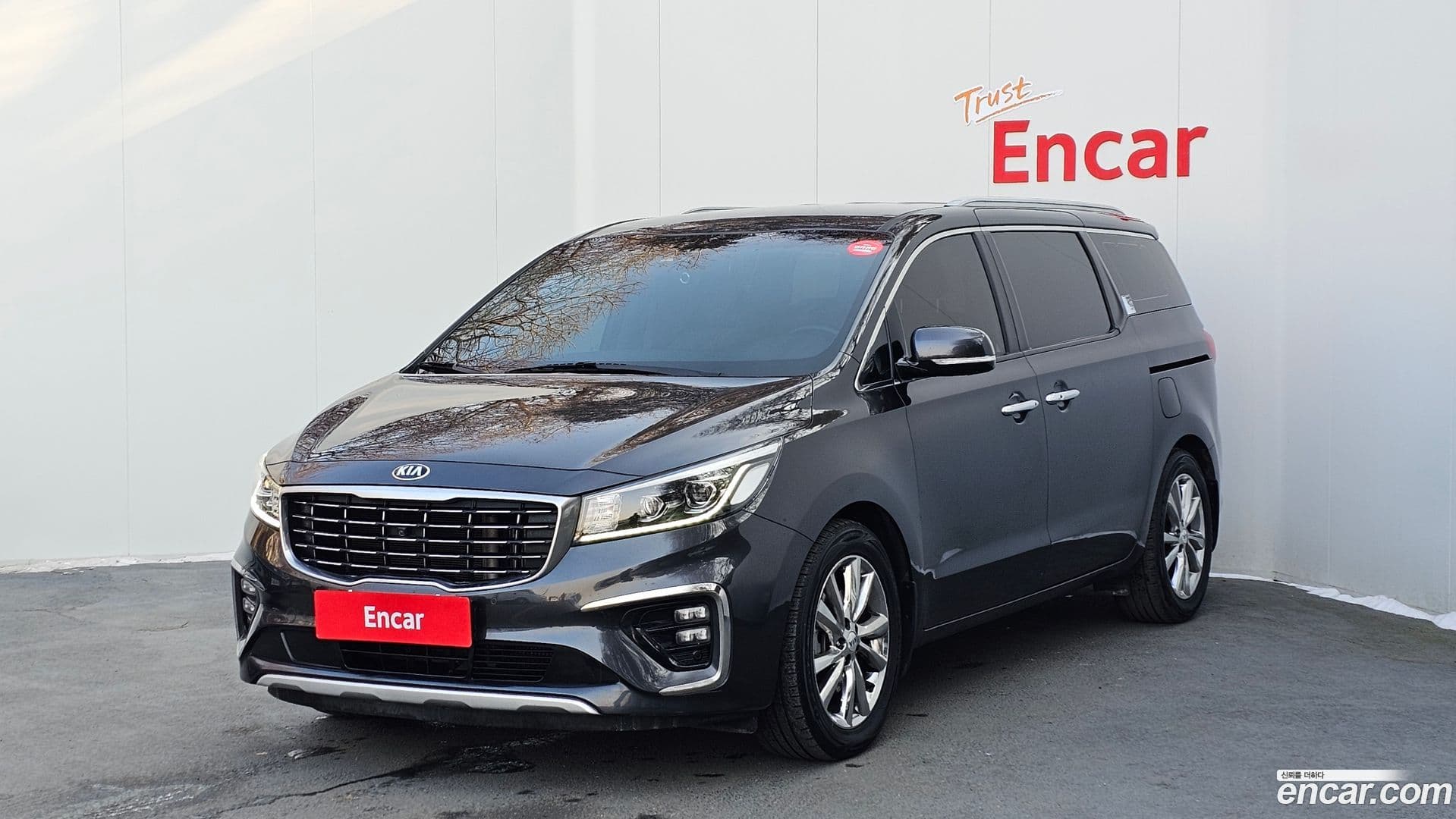 Main__Slider__Photo:Canival Kia 2018.11-0