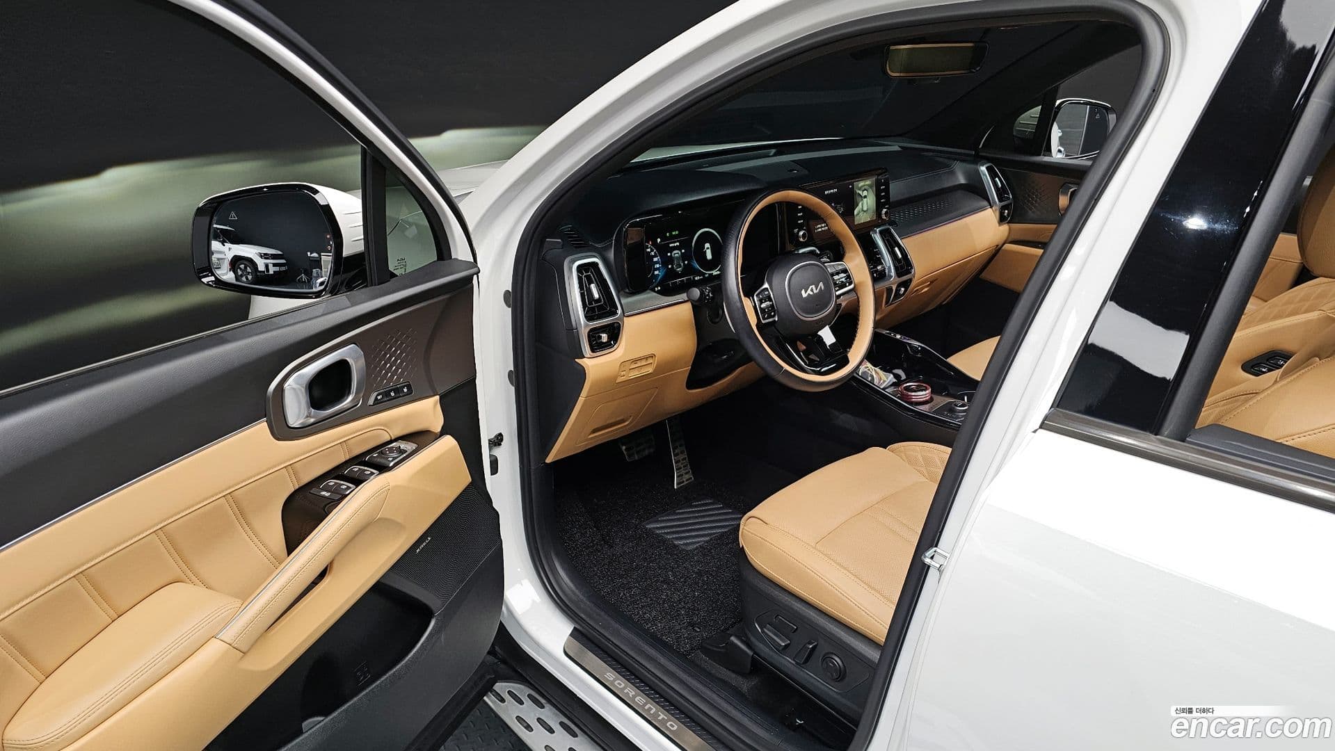 Main__Slider__Photo:Sorento Kia 2023.5-10