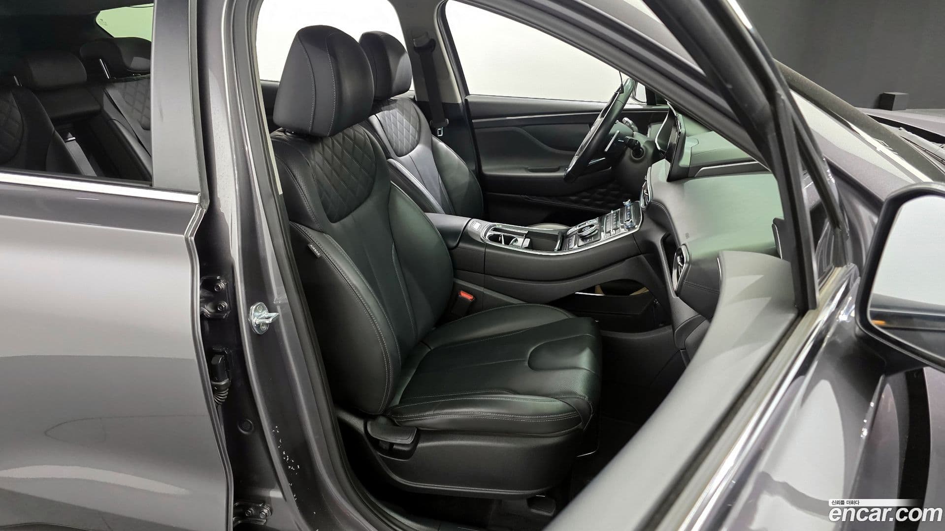 Main__Slider__Photo:Santafe Hyundai 2021.11-11