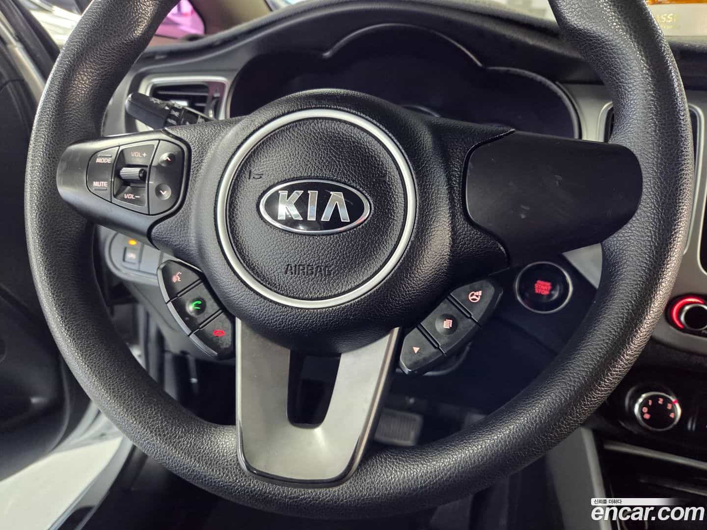 Carens Kia 2016.6-INNER-008