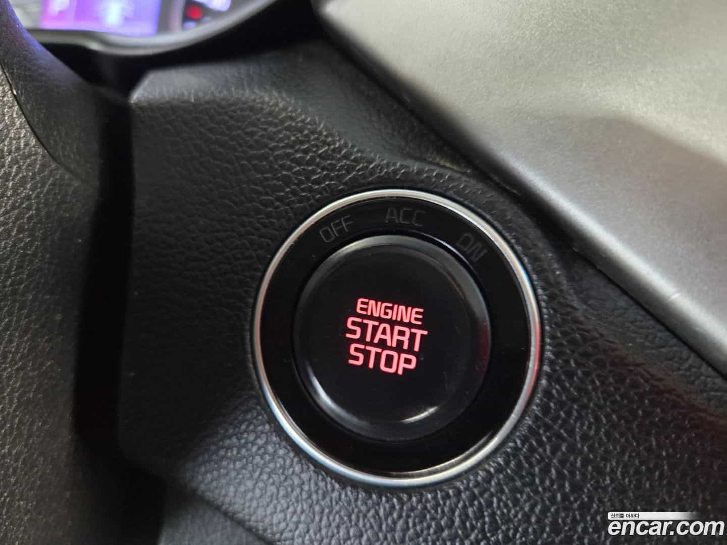 Carens Kia 2016.6-INNER-009