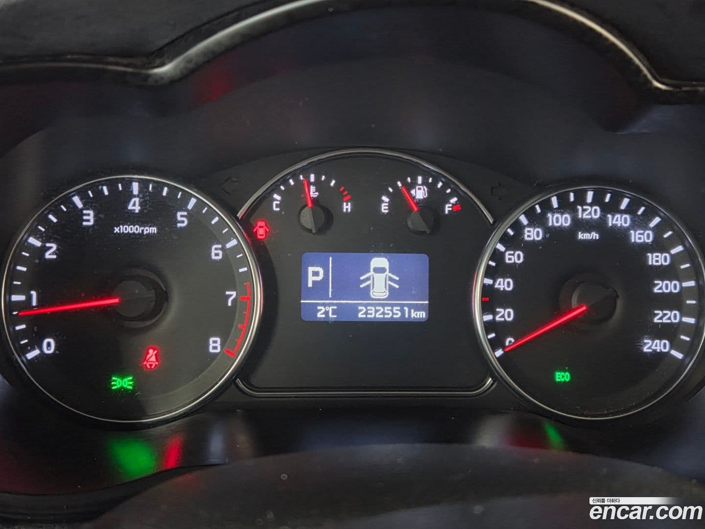 Main__Slider__Photo:Carens Kia 2016.6-11