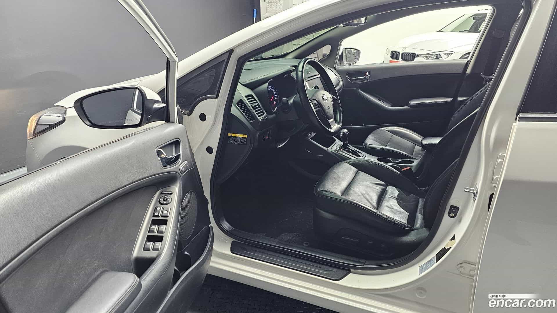 K3 Kia 2015.6-INNER-010