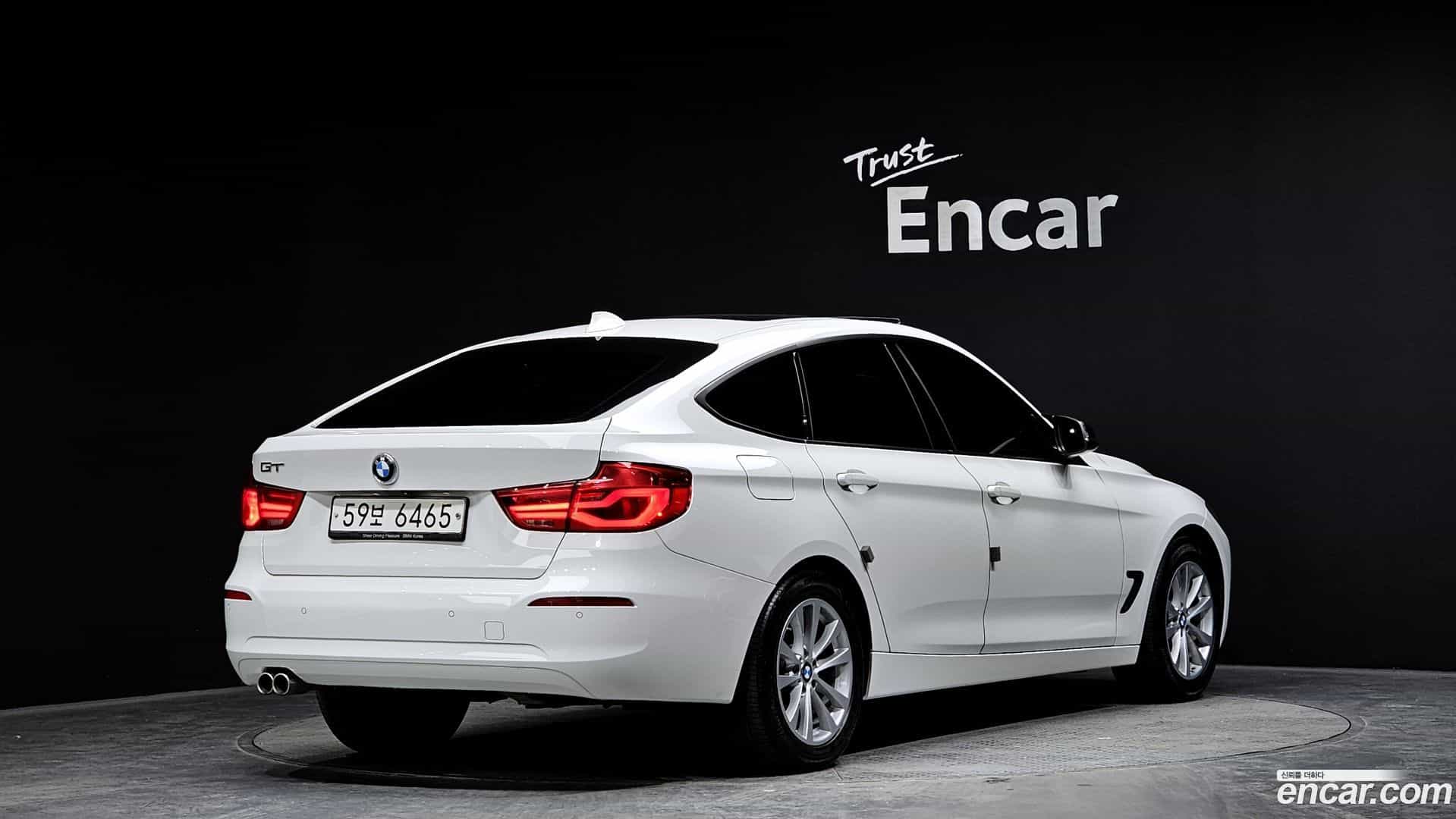 Gran Turismo BMW 2018.1-OUTER-002