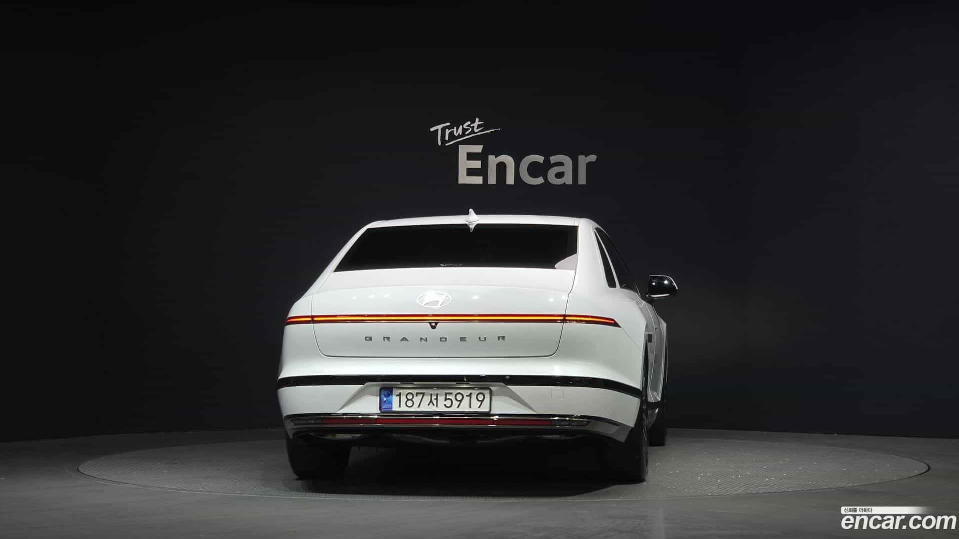 Grandeur Hyundai 2023.4-OUTER-004