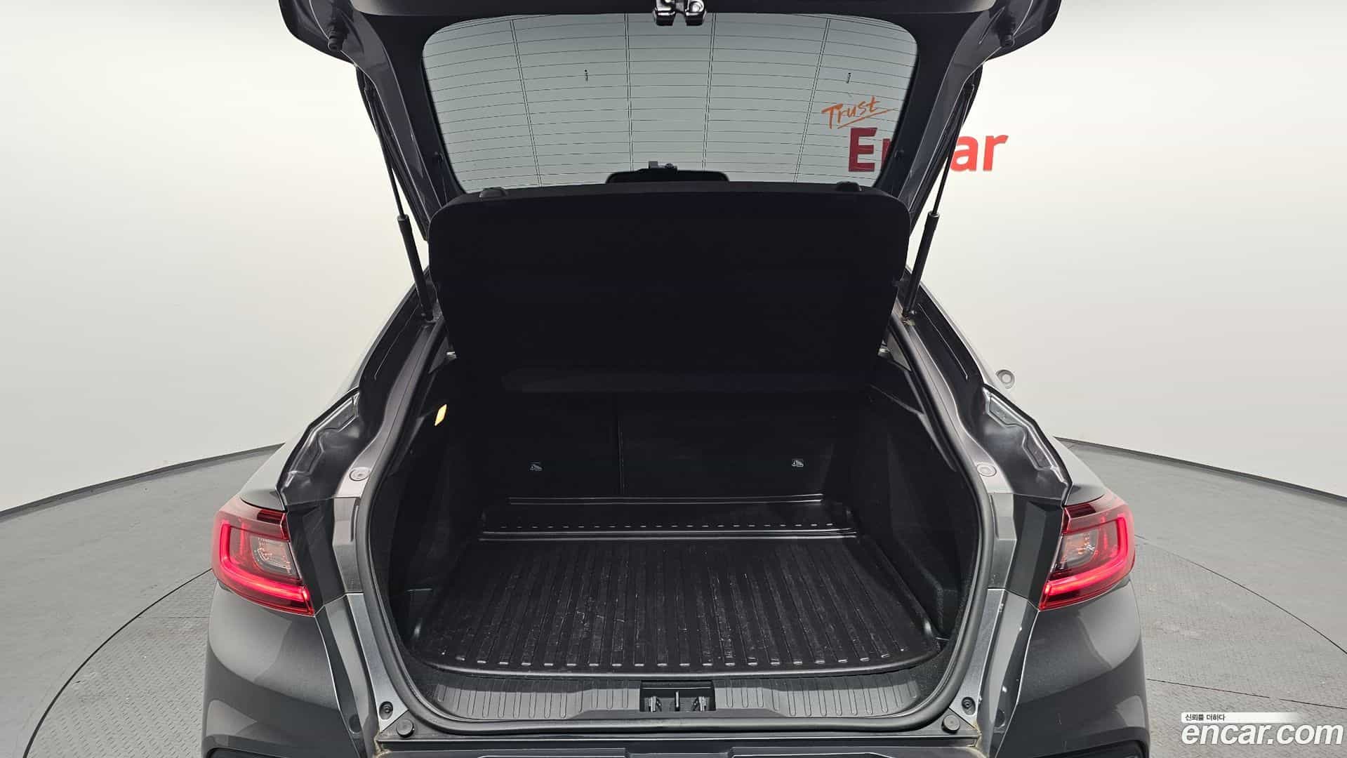 XM3 Renault-KoreaSamsung 2020.2-OPTION-024