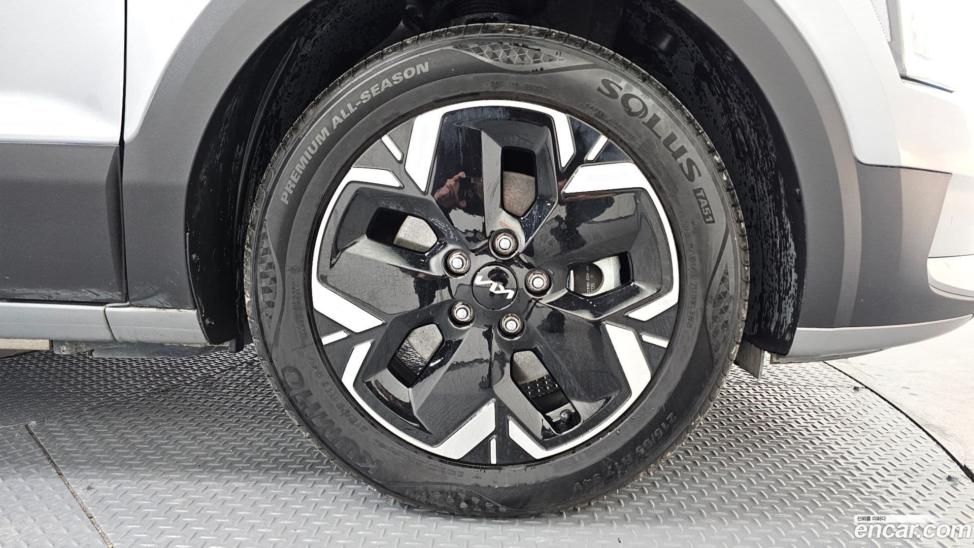 Main__Slider__Photo:Niro Kia 2022.8-4