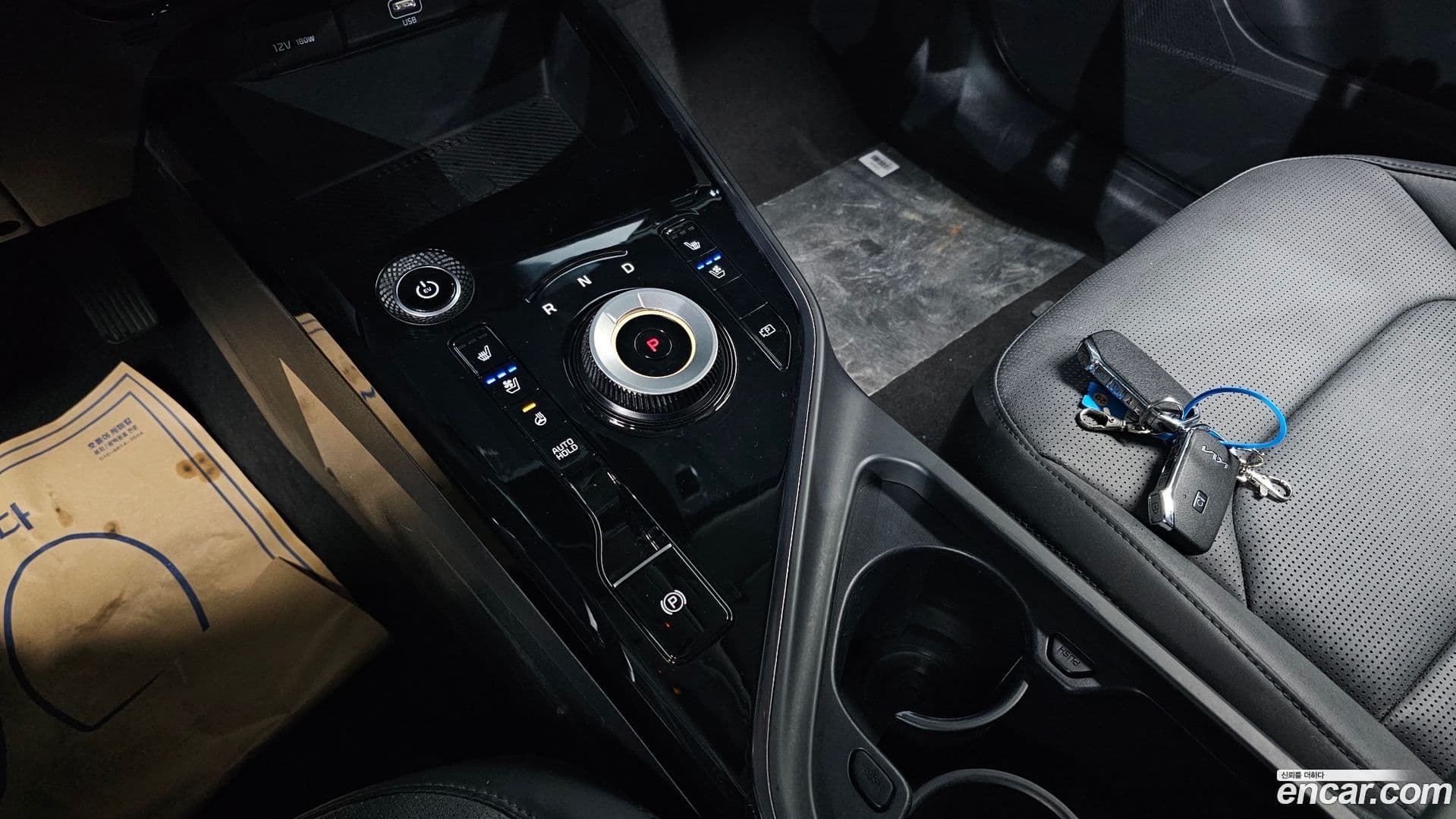 Main__Slider__Photo:Niro Kia 2022.8-8