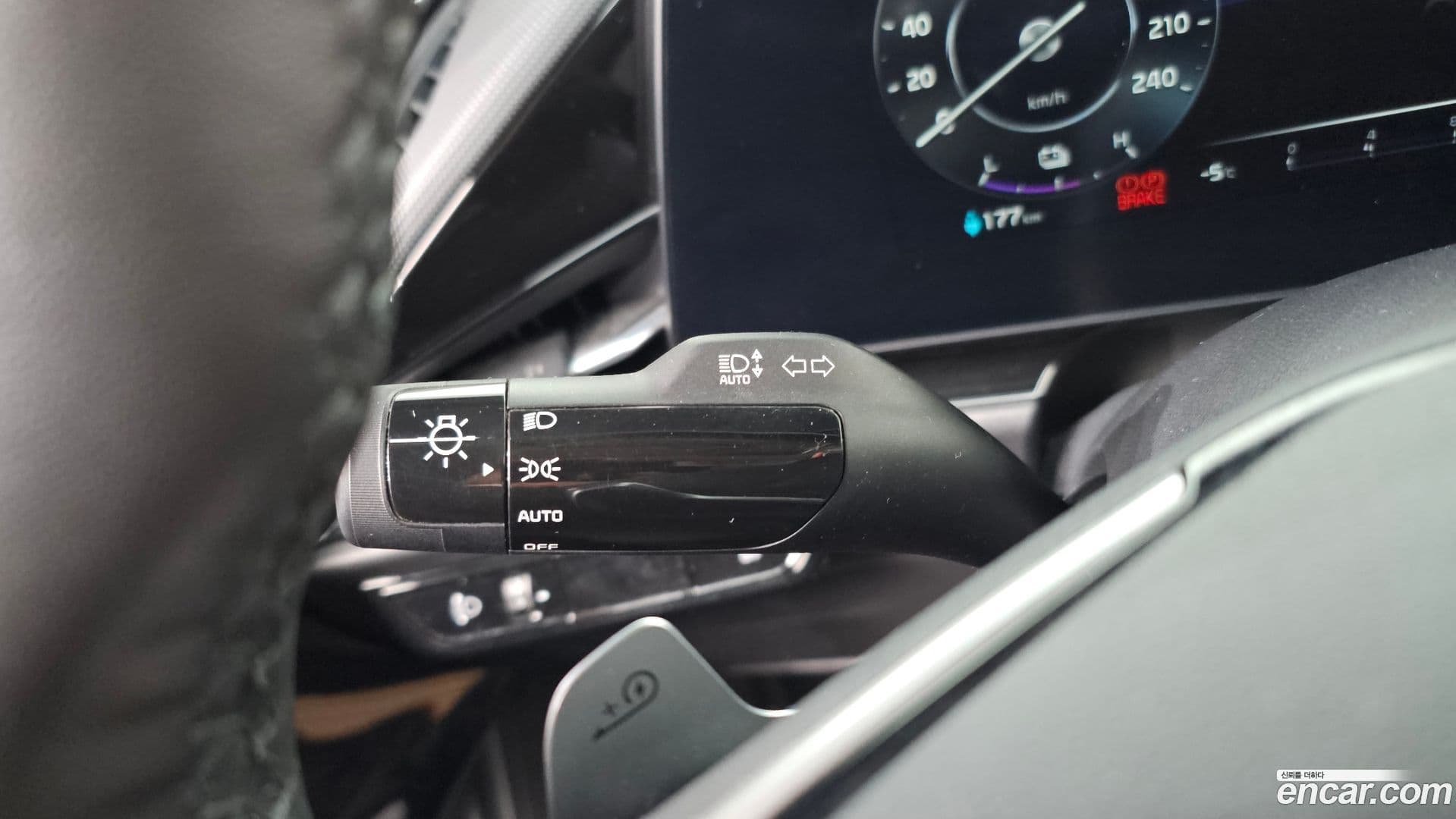 Main__Slider__Photo:Niro Kia 2022.8-14