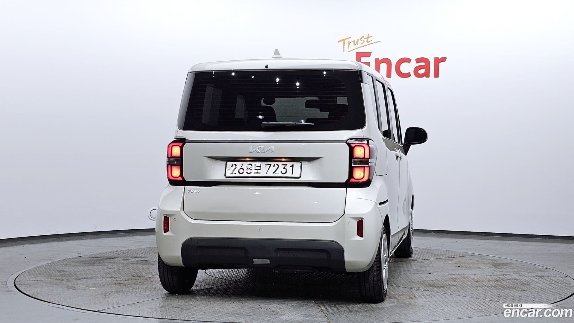 Main__Slider__Photo:RAY Kia 2022.9-3