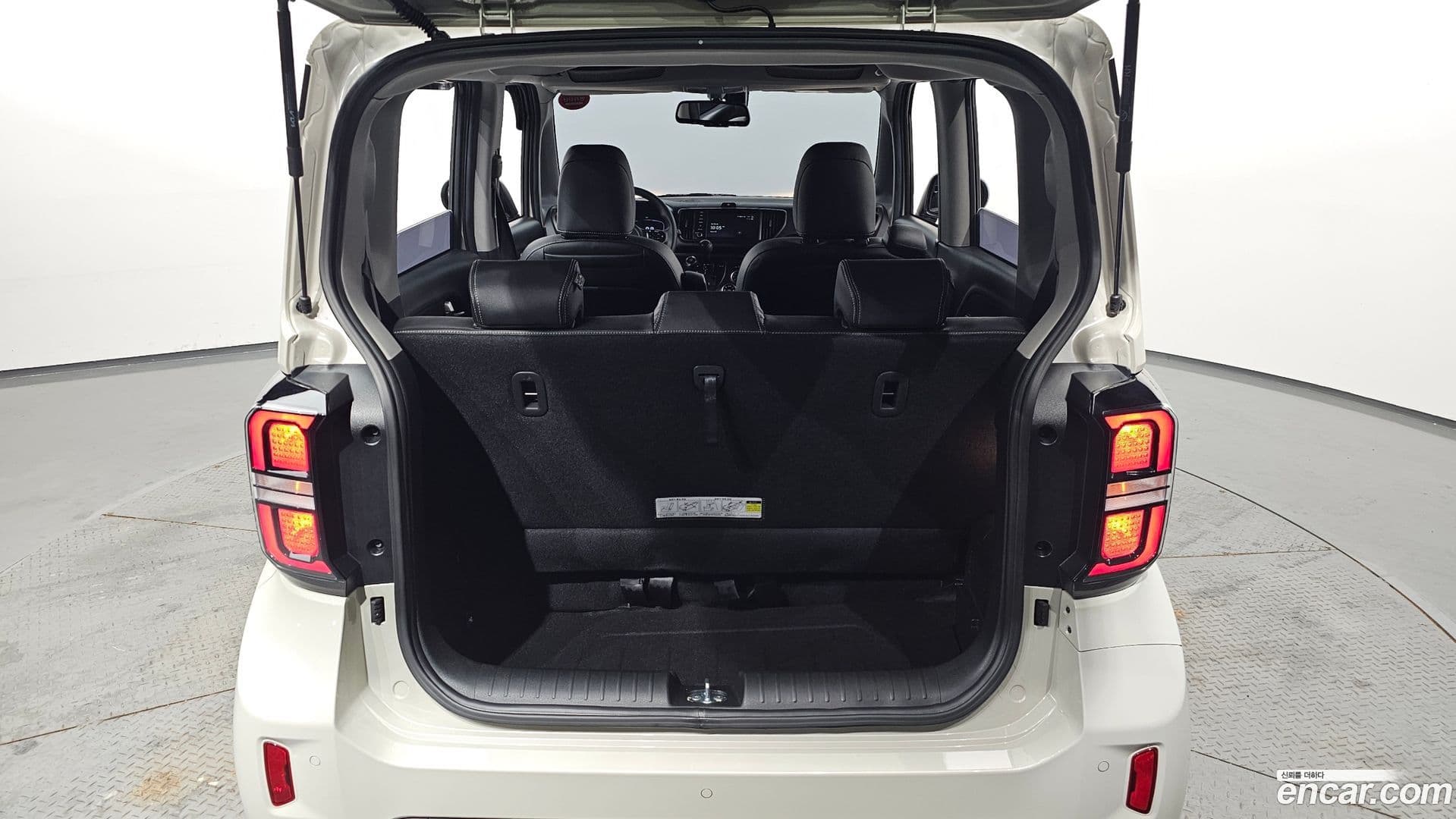 Main__Slider__Photo:RAY Kia 2022.9-19