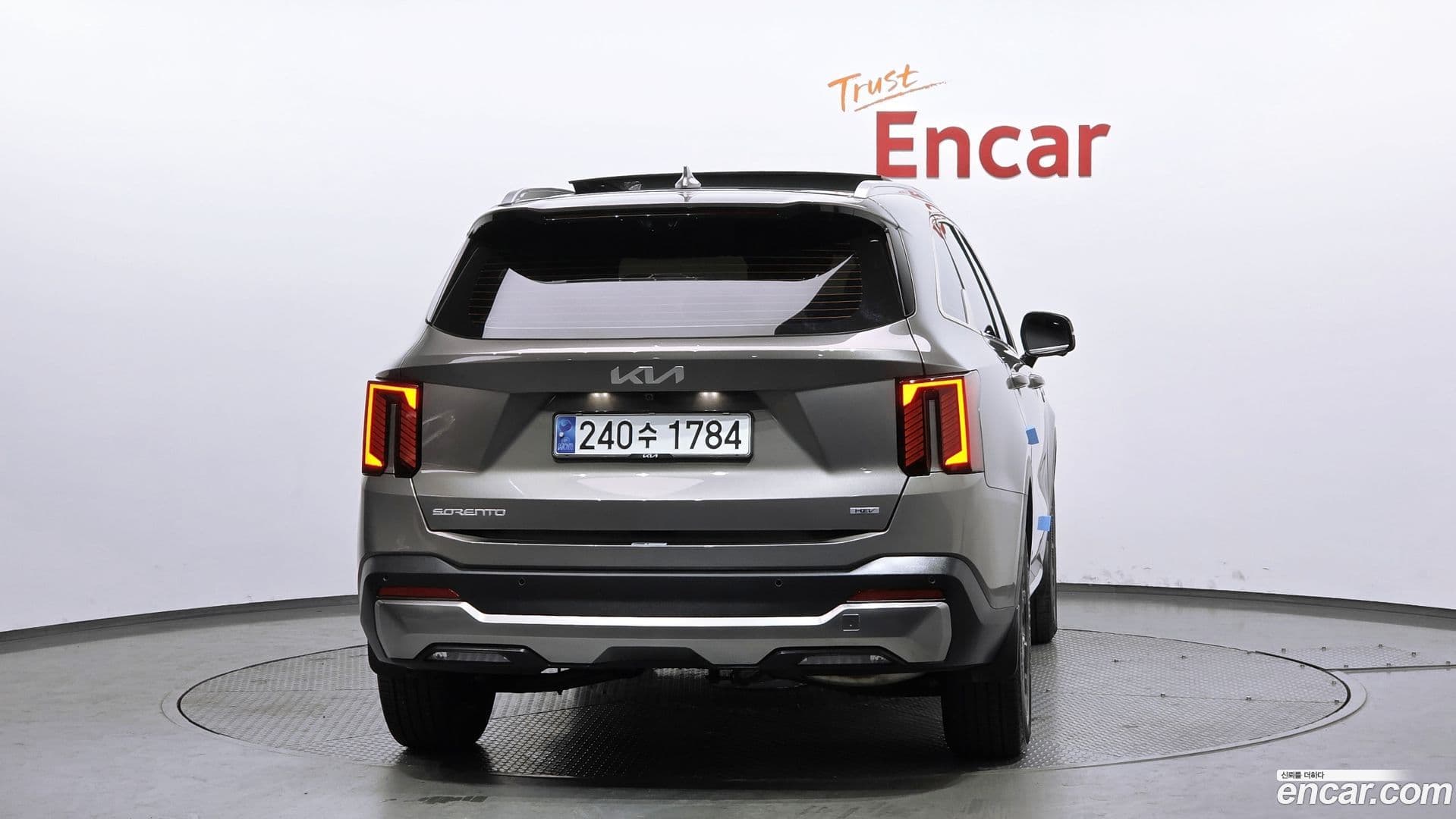 Main__Slider__Photo:Sorento Kia 2024.11-3