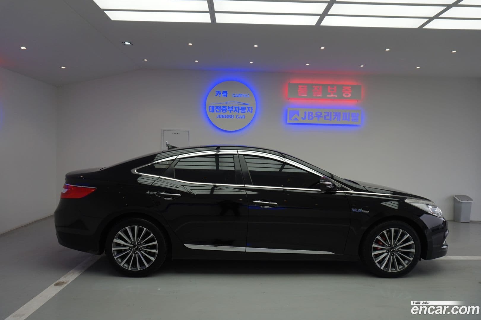 Main__Slider__Photo:Grandeur Hyundai 2014.5-13