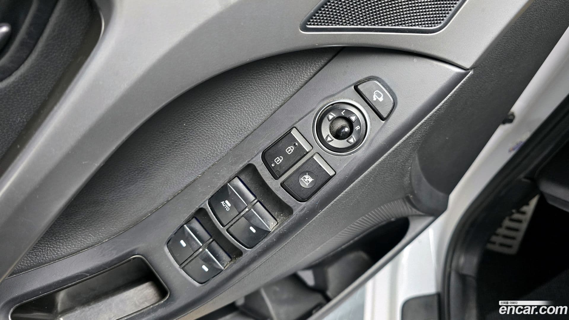 Main__Slider__Photo:AVANTE Hyundai 2013.11-16