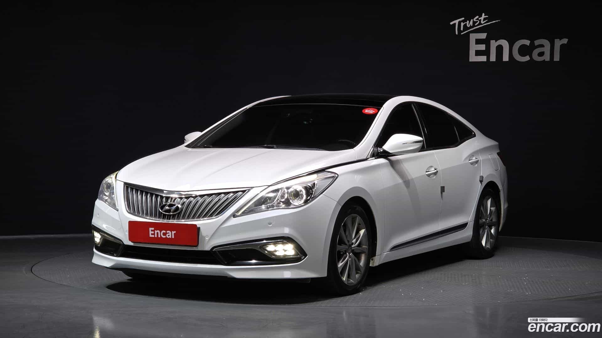 Grandeur Hyundai 2014.9-OUTER-001