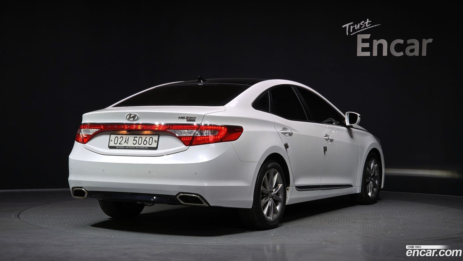 Main__Slider__Photo:Grandeur Hyundai 2014.9-1