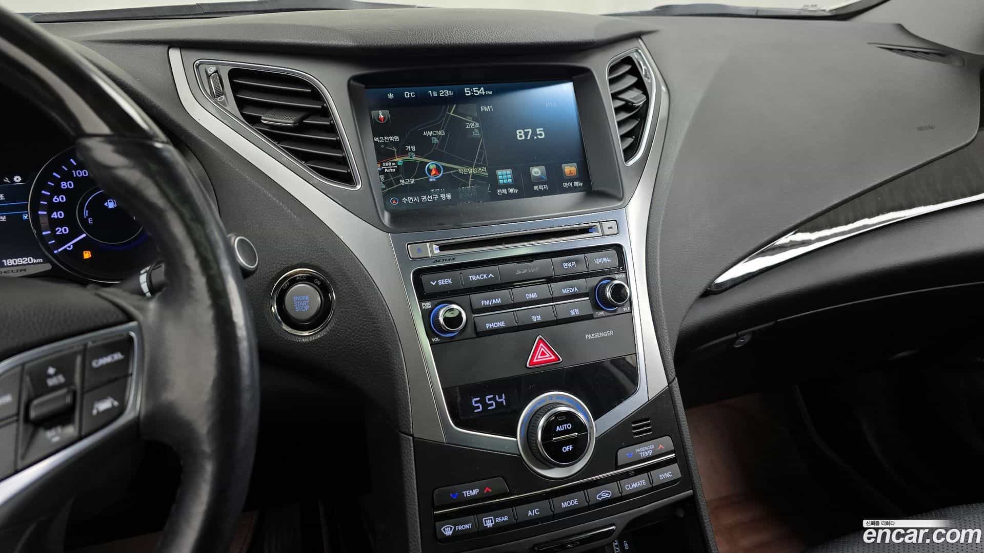 Grandeur Hyundai 2014.9-OPTION-018