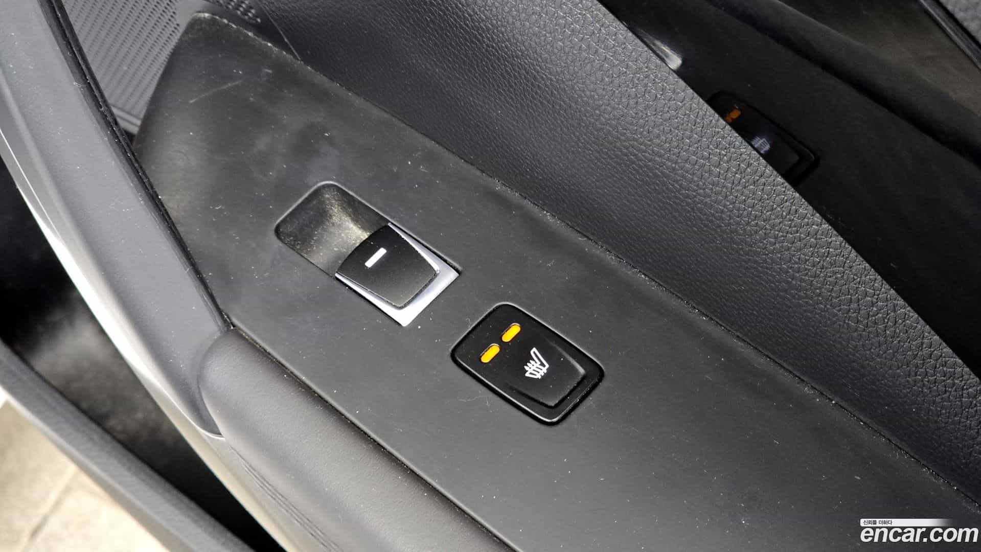 Grandeur Hyundai 2014.9-OPTION-023