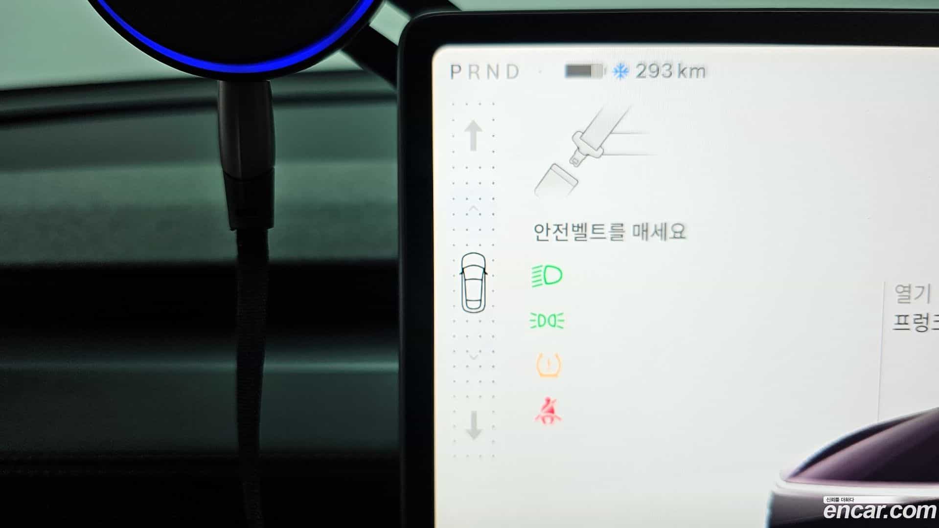 Model Y Tesla 2025.4-INNER-009