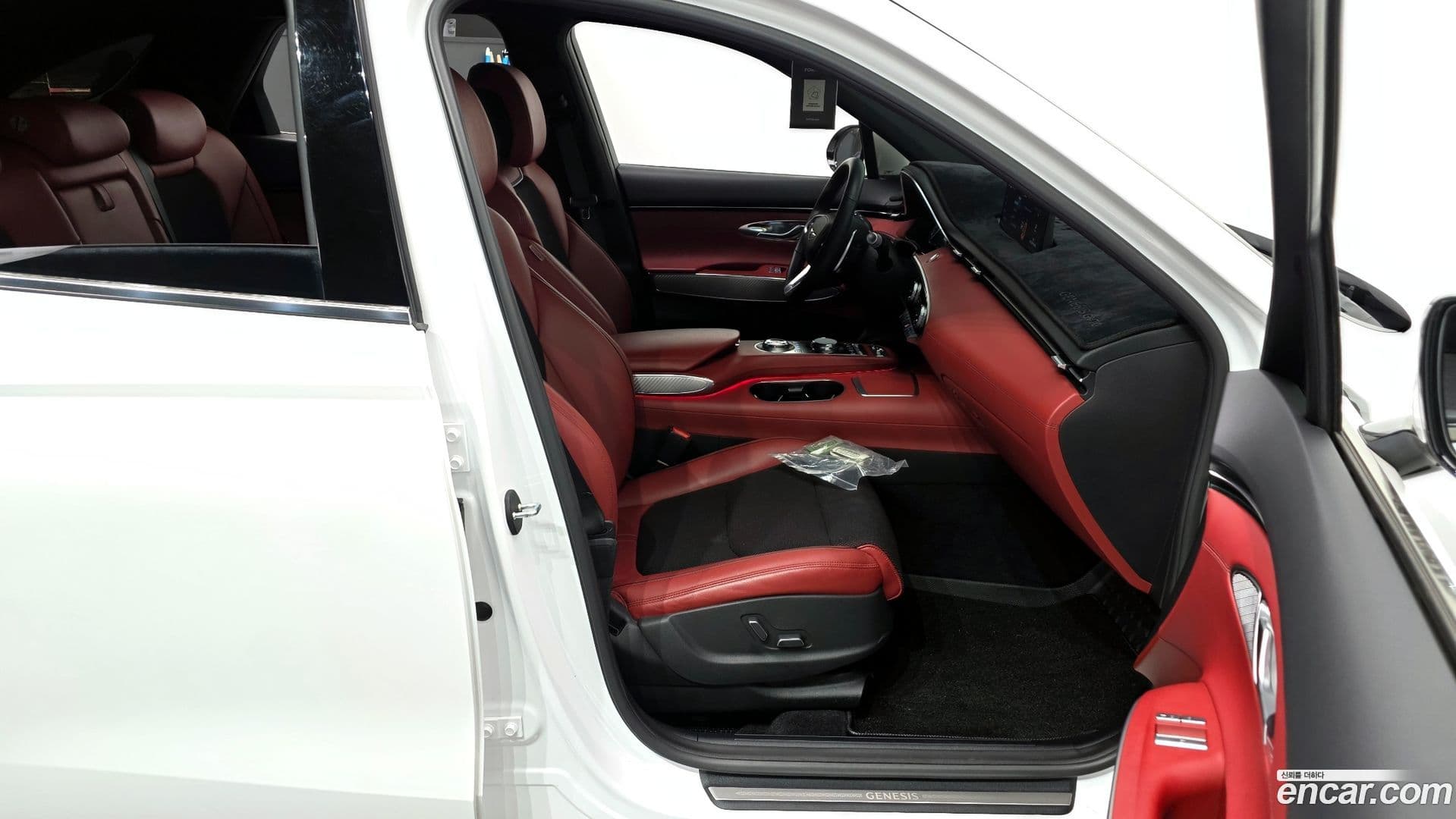 Main__Slider__Photo:GV70 Genesis 2021.6-10