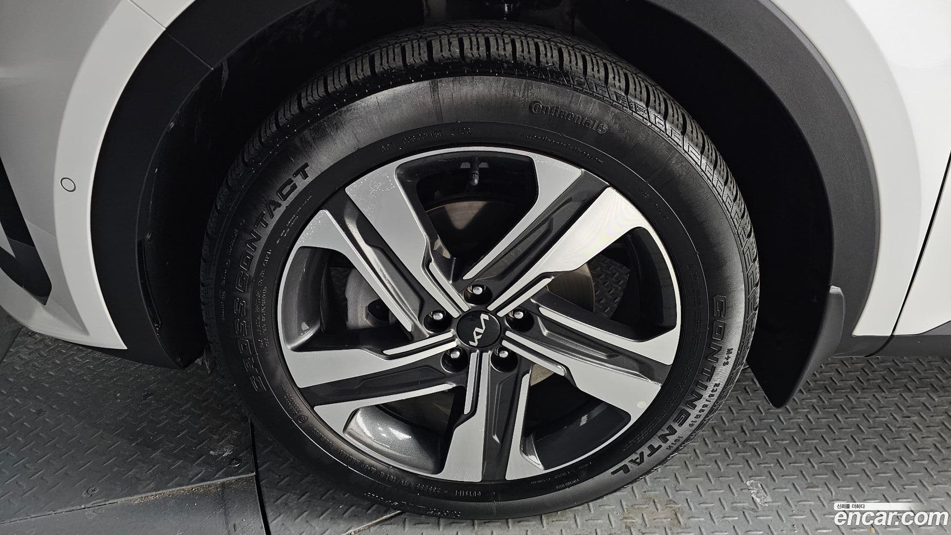 Main__Slider__Photo:Sorento Kia 2023.5-4