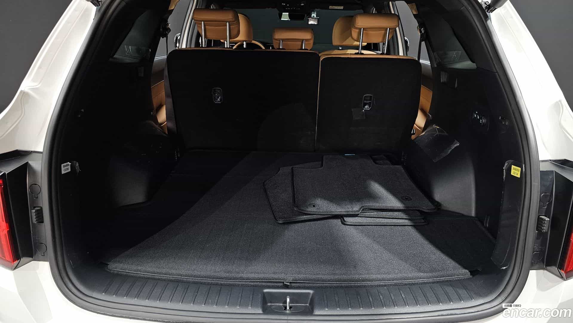 Sorento Kia 2023.5-OPTION-024