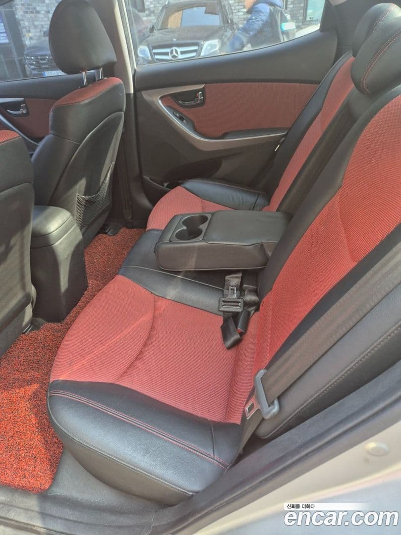 Main__Slider__Photo:AVANTE Hyundai 2012.1-7