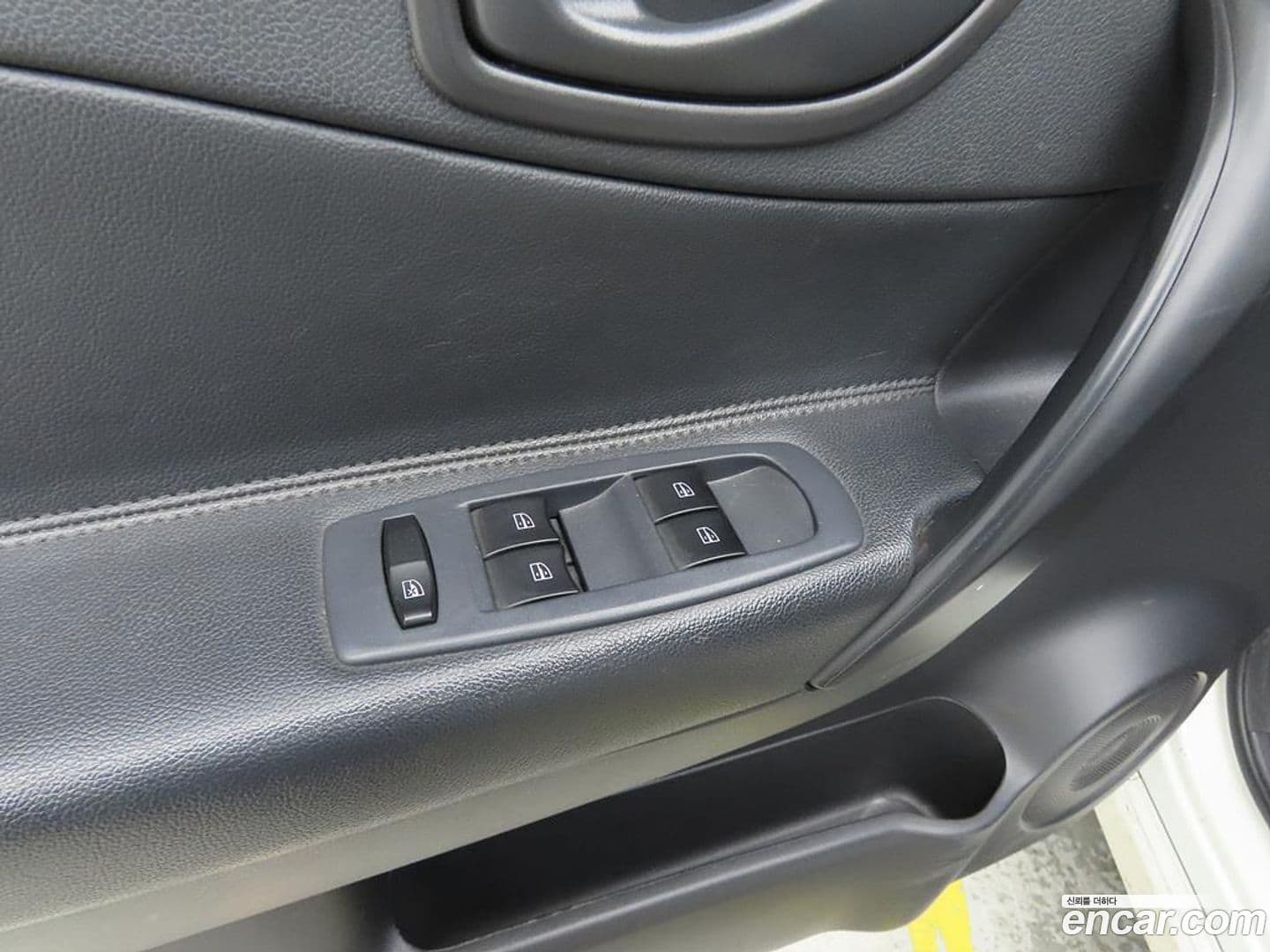 Main__Slider__Photo:QM5 Renault-KoreaSamsung 2014.6-11