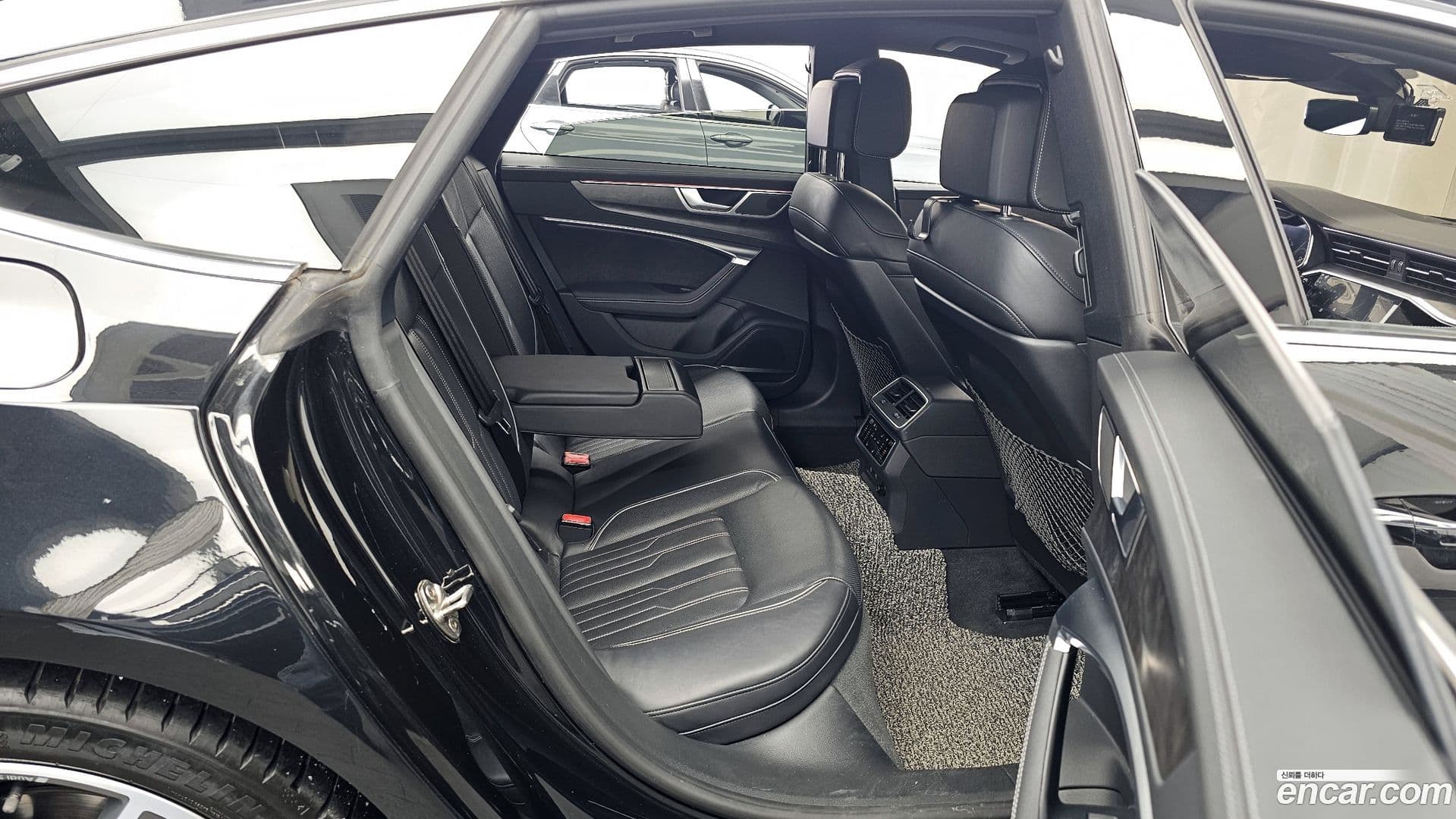 Main__Slider__Photo:A7 Audi 2021.0-11