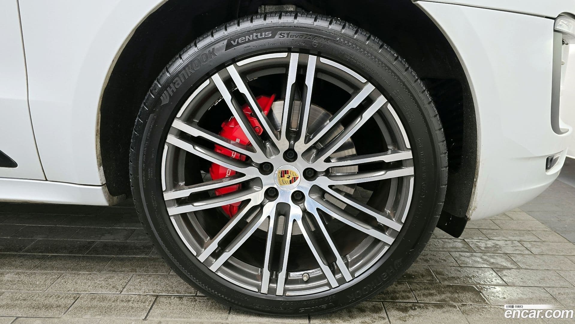 Main__Slider__Photo:Macan Porsche 2018.5-4