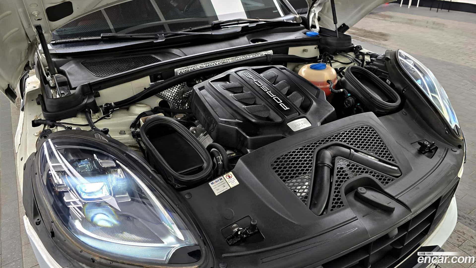 Macan Porsche 2018.5-INNER-006