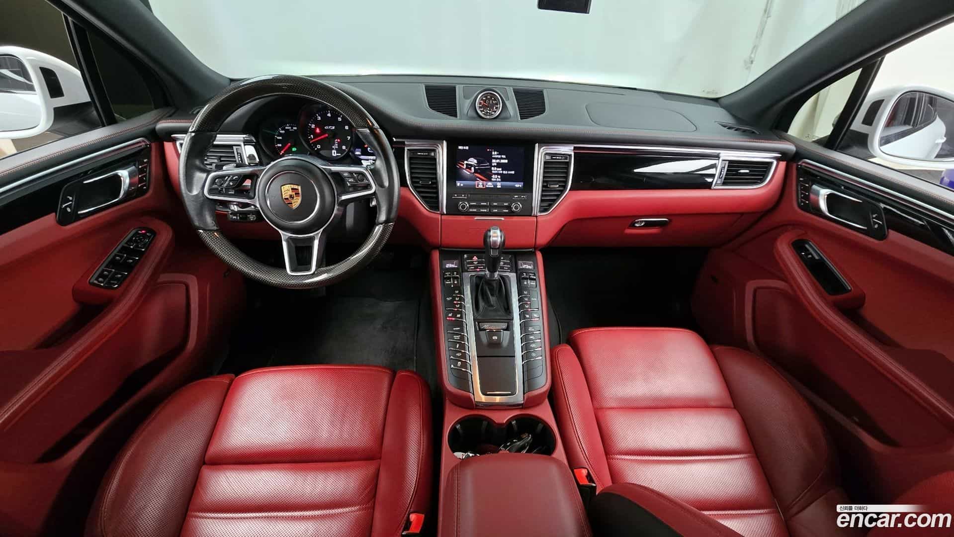 Macan Porsche 2018.5-INNER-007