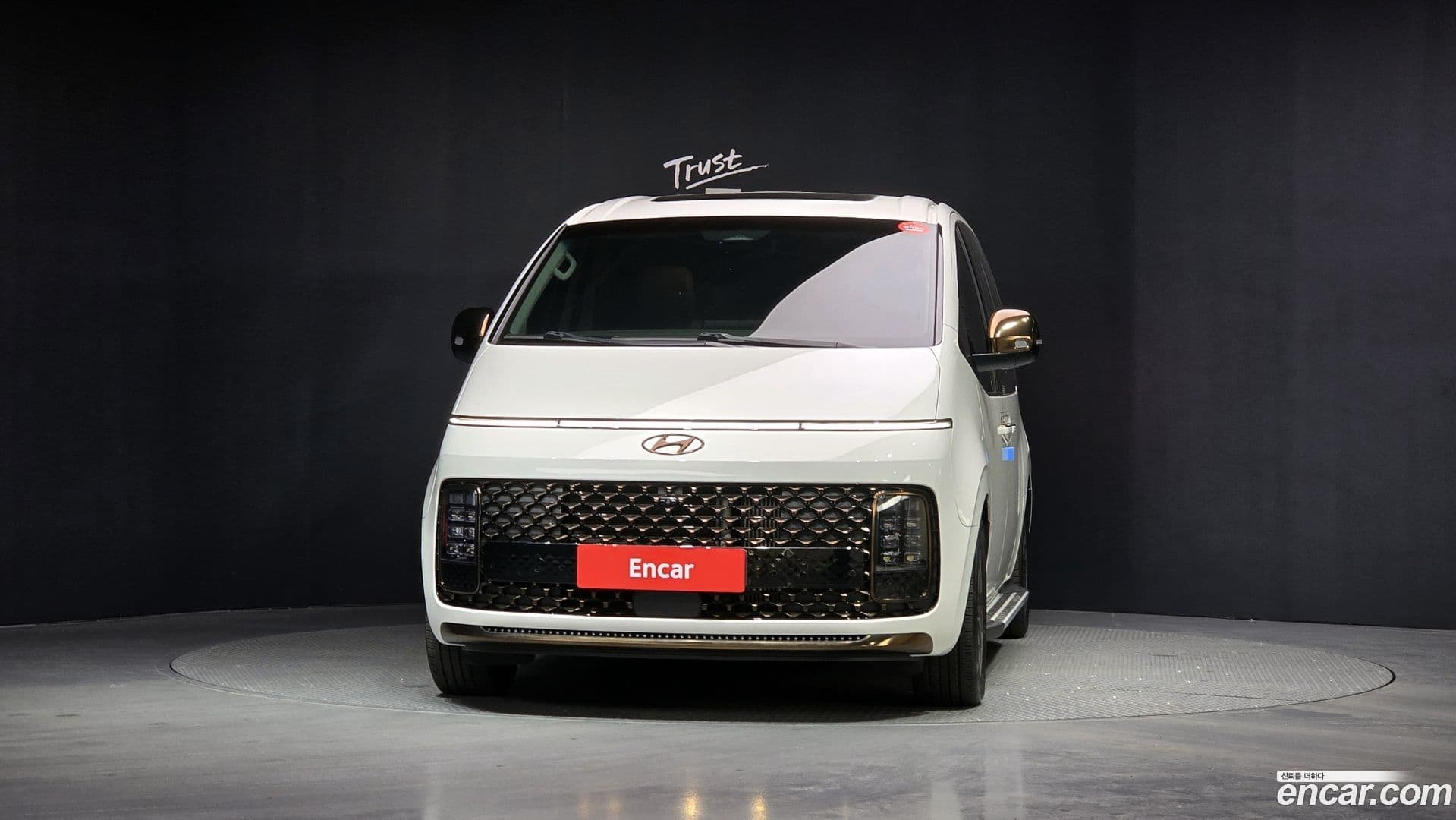 Main__Slider__Photo:Staria Hyundai 2023.7-2