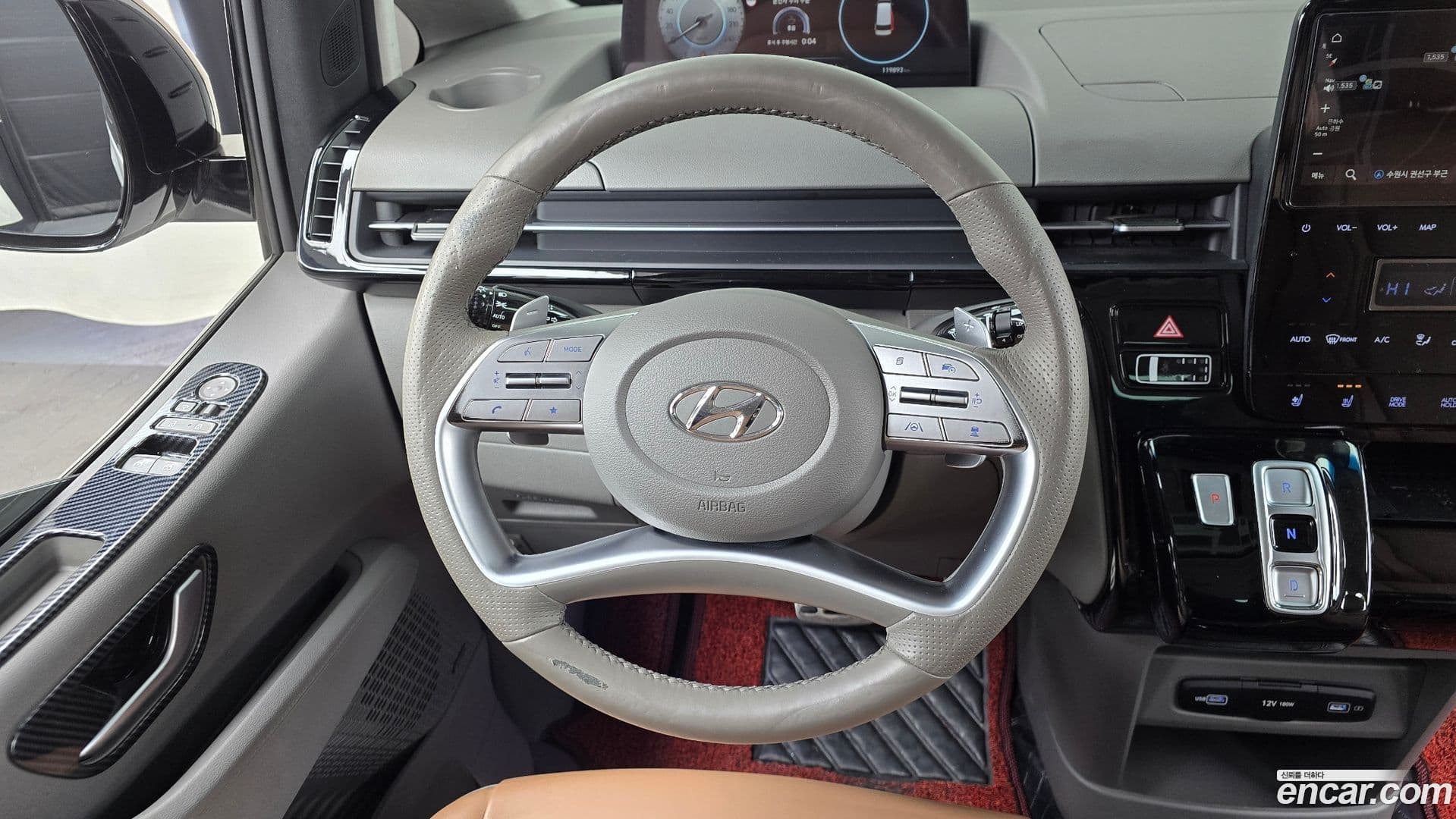 Main__Slider__Photo:Staria Hyundai 2023.7-12