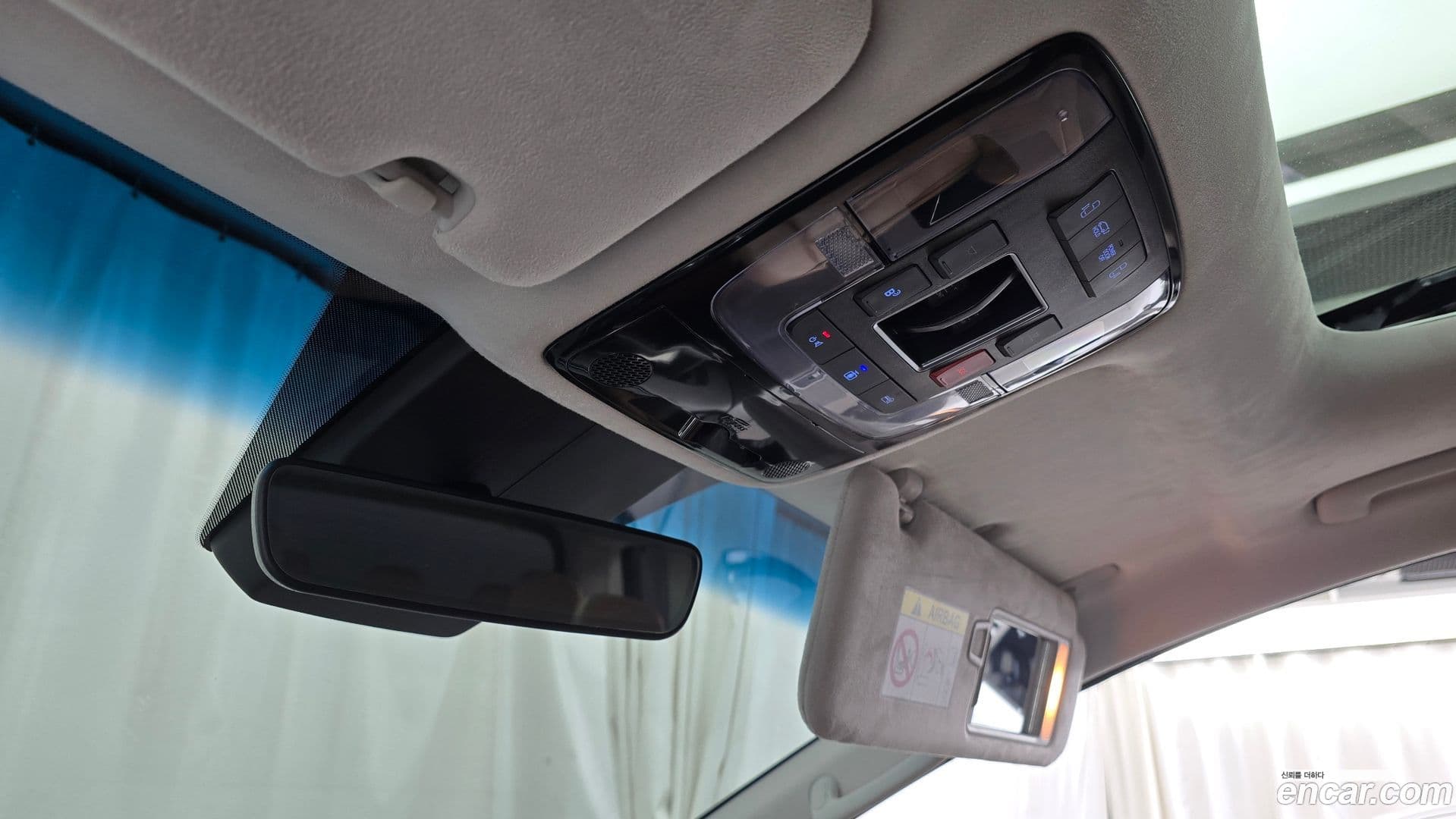 Main__Slider__Photo:Staria Hyundai 2023.7-16